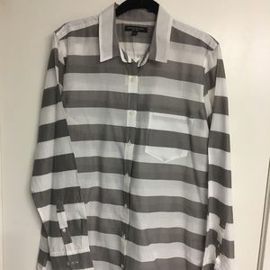 Banana Republic
Gray & White Striped Cotton Shirt